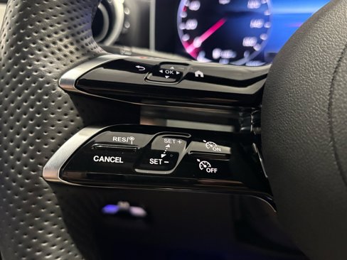 Used 2024 Mercedes-Benz C 300 Sedan image 38