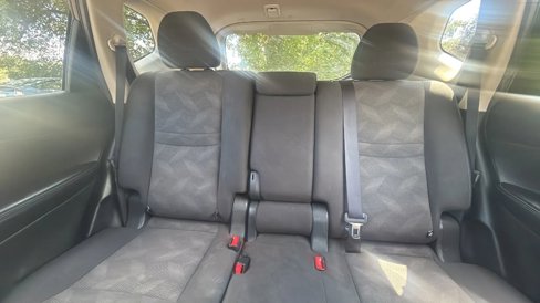 Used 2016 Nissan Rogue SV image 22