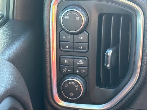 Used 2019 Chevrolet Silverado 1500 LT Trail Boss image 19