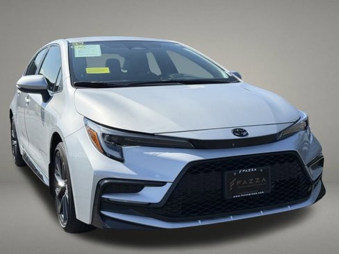 Used 2024 Toyota Corolla SE image 8