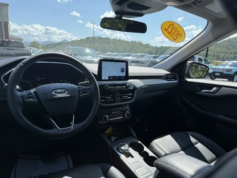Certified 2022 Ford Escape SEL image 4
