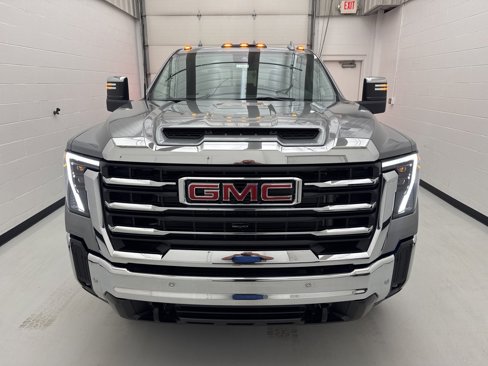 New 2026 GMC Sierra 2500 SLT w/ SLT Premium Package image 2