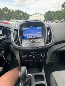 Used 2018 Ford Escape SE w/ Ford Safe & Smart Package image 18