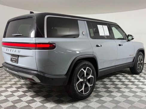 Used 2024 Rivian R1S Adventure image 8