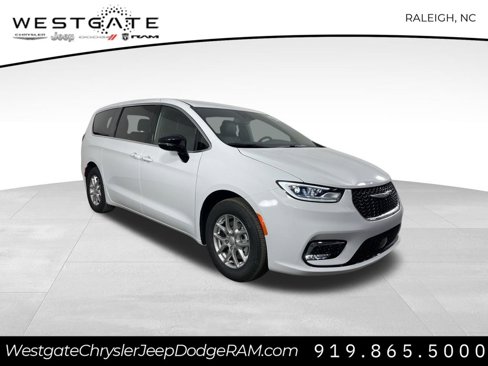 New 2026 Chrysler Pacifica Select image 1