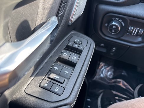 New 2026 RAM 1500 Laramie w/ Night Edition image 27