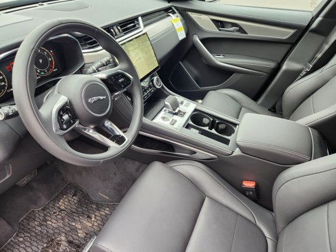 New 2026 Jaguar F-PACE R-Dynamic S image 17
