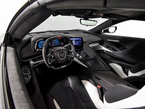 Used 2023 Chevrolet Corvette Z06 image 19