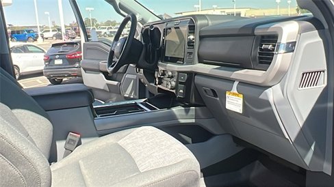 New 2025 Ford F250 XLT w/ Black Appearance Package image 13