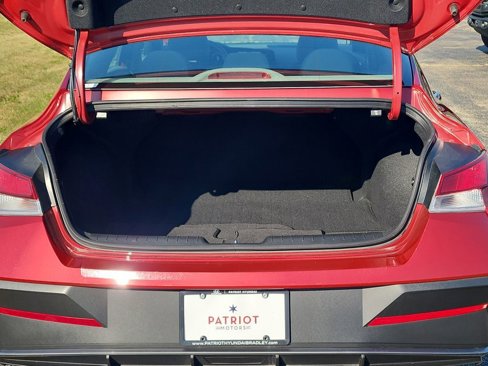 Certified 2024 Hyundai Elantra SEL image 30