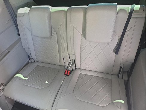 Used 2025 Volkswagen Atlas SEL Premium R-Line image 11
