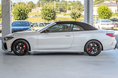 Used 2022 BMW M440i Convertible w/ Premium Package image 57
