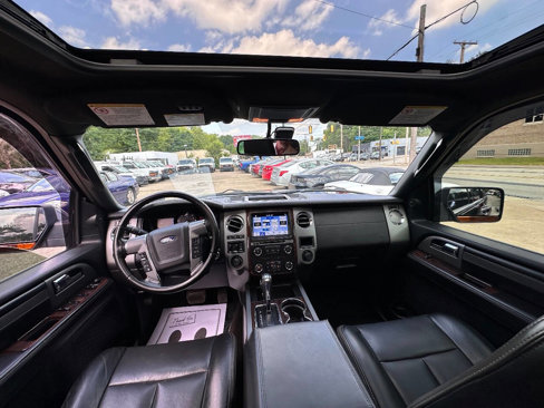 Used 2017 Ford Expedition Platinum image 15