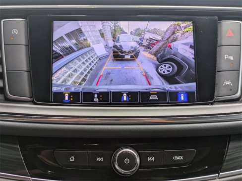 Used 2024 Buick Enclave Premium image 17