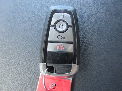 Used 2023 Ford F150 Lightning XLT image 39
