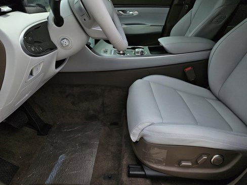 New 2026 Genesis GV70 2.5T Advanced image 21
