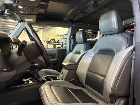 Used 2023 Ford Bronco Black Diamond image 10
