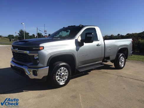 Used 2025 Chevrolet Silverado 2500 LT w/ Convenience Package image 3