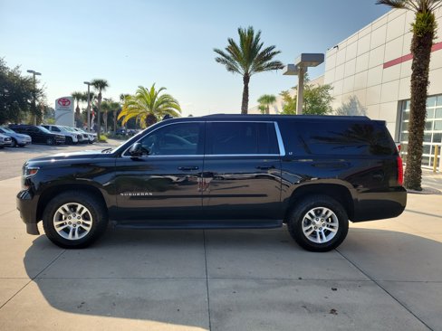 Used 2018 Chevrolet Suburban LT image 3