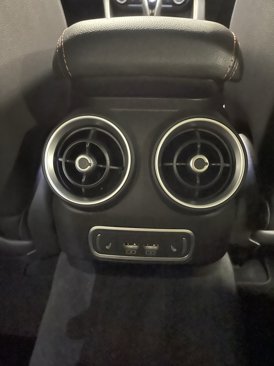 New 2025 Alfa Romeo Giulia AWD w/ Driving Assist Package image 18