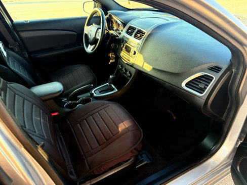 Used 2013 Dodge Avenger SXT w/ Rallye Appearance Group image 11