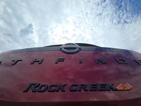 Used 2025 Nissan Pathfinder Rock Creek image 10