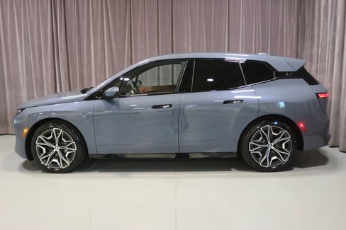 New 2026 BMW iX xDrive45 image 2