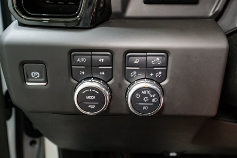 Used 2025 GMC Sierra 1500 AT4 w/ AT4 Premium Package image 34