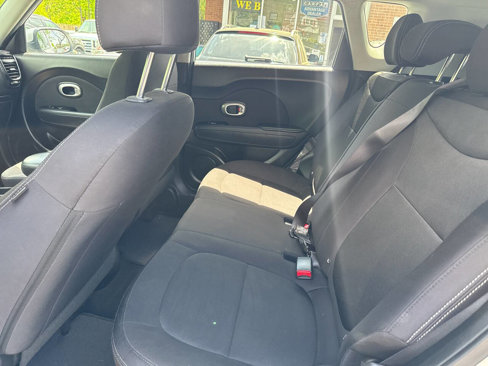 Used 2019 Kia Soul image 12