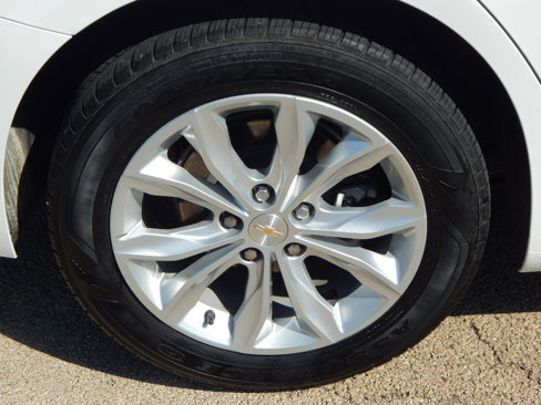 Used 2024 Chevrolet Malibu LT image 32