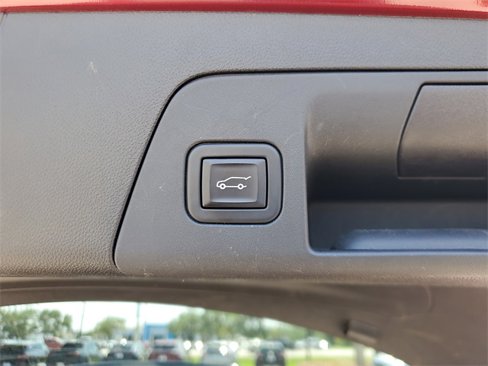 Used 2023 Buick Envision Essence w/ Sport Touring Package image 8