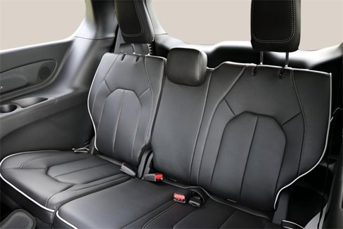 New 2026 Chrysler Pacifica Limited image 17