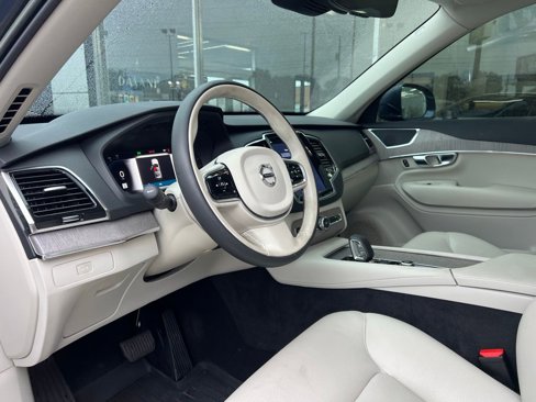 Used 2023 Volvo XC90 B6 Plus w/ Protection Package Premier image 35