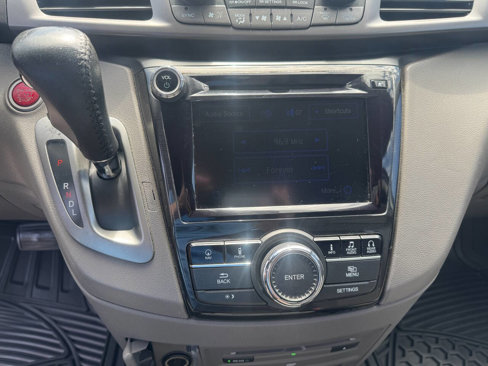 Used 2015 Honda Odyssey Touring image 19