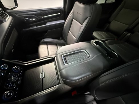 Used 2024 GMC Yukon Denali image 87