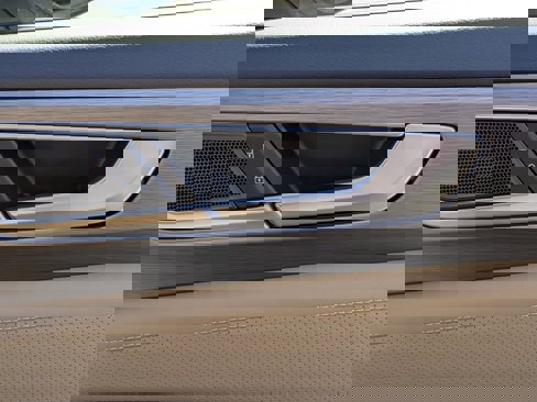New 2025 Volkswagen Atlas Cross Sport SE image 37