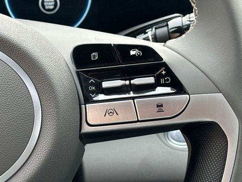 Certified 2025 Hyundai Elantra SEL image 27