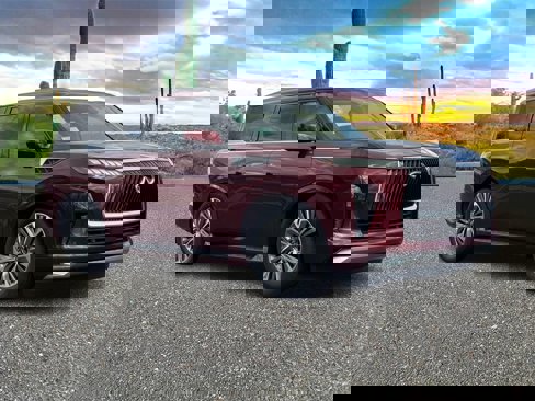 New 2025 INFINITI QX80 Luxe image 2