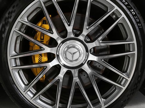 Used 2024 Mercedes-Benz AMG GT 63 image 12
