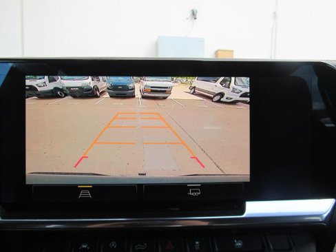 Used 2025 Chevrolet Silverado 1500 LT image 9