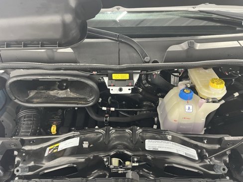 Used 2025 RAM ProMaster 2500 w/ Storage Group image 30
