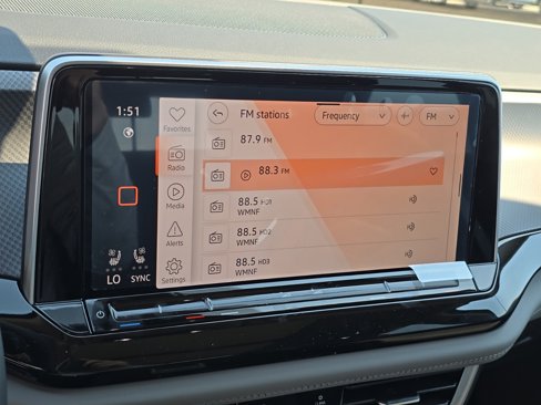 New 2025 Volkswagen Atlas Peak Edition SE image 24