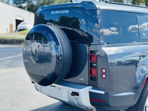 Used 2023 Land Rover Defender 130 First Edition image 8