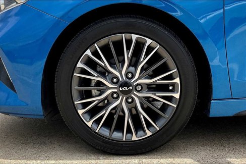 Used 2022 Kia Forte GT-Line w/ GT-Line Premium Package image 8