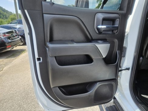 Used 2015 Chevrolet Silverado 2500 LT w/ LT Convenience Package image 10