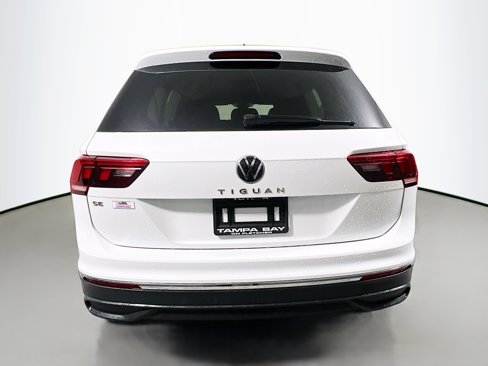 Used 2023 Volkswagen Tiguan SE image 6