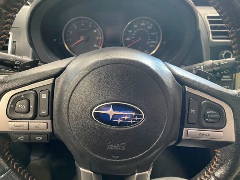 Used 2017 Subaru Crosstrek 2.0i Premium w/ Moonroof Package image 17
