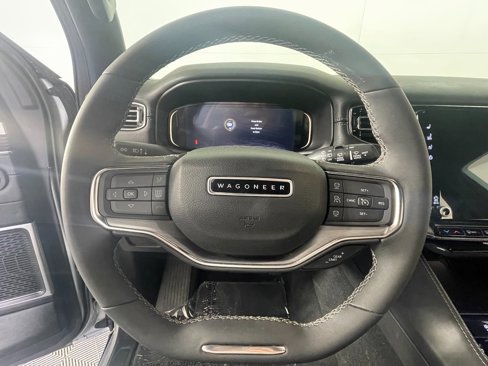 Used 2024 Jeep Wagoneer Series II image 16