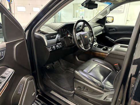 Used 2019 Chevrolet Tahoe LT w/ Luxury Package image 28
