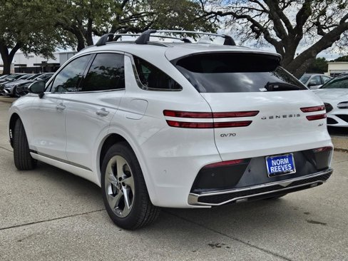 New 2026 Genesis GV70 2.5T Advanced image 3